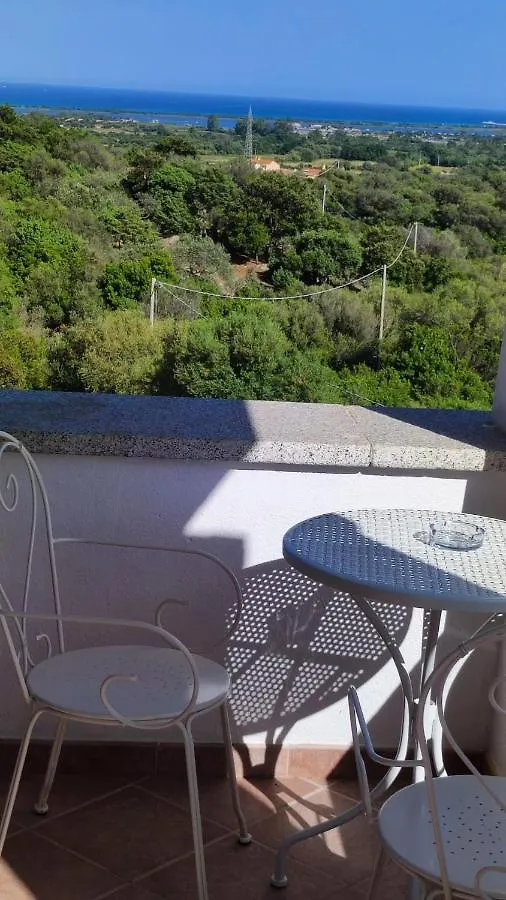 Casa L'Ulivariu Affittacamere San Teodoro  Italy