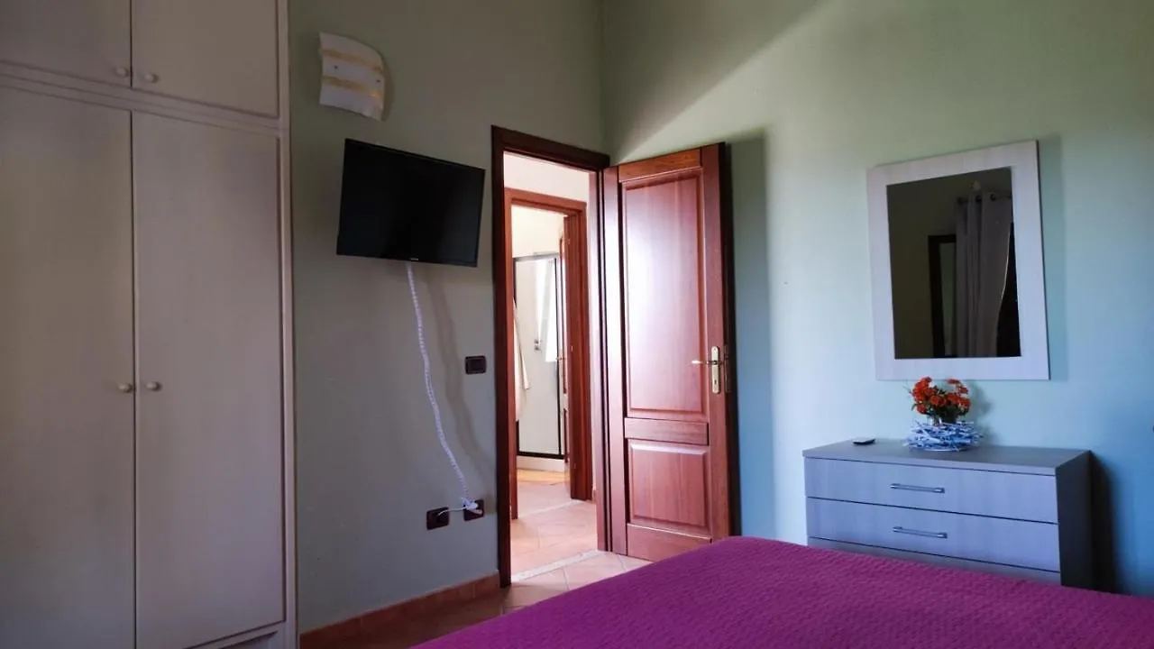 Casa L'Ulivariu Affittacamere San Teodoro