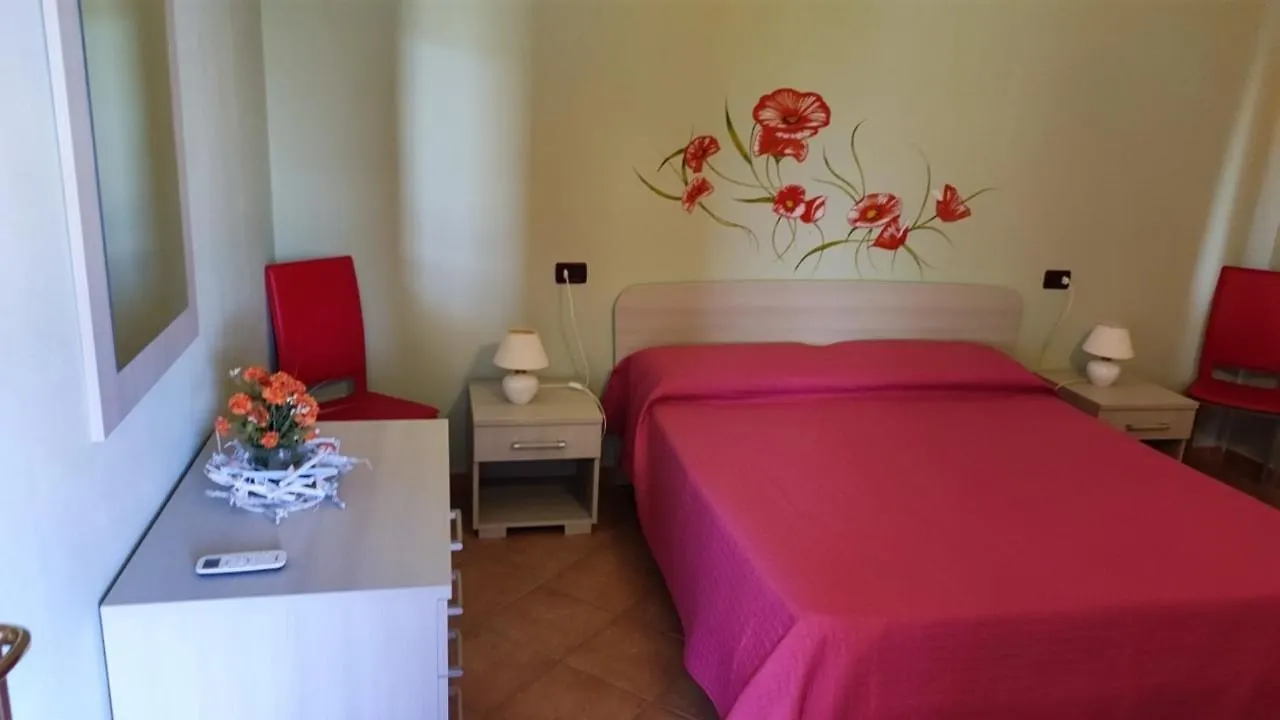 Casa L'Ulivariu Affittacamere San Teodoro  Italy