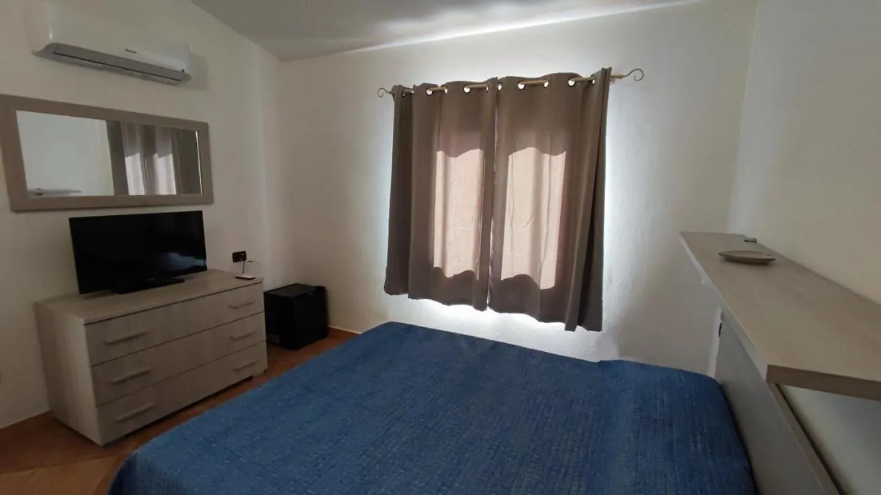Casa L'Ulivariu Affittacamere San Teodoro